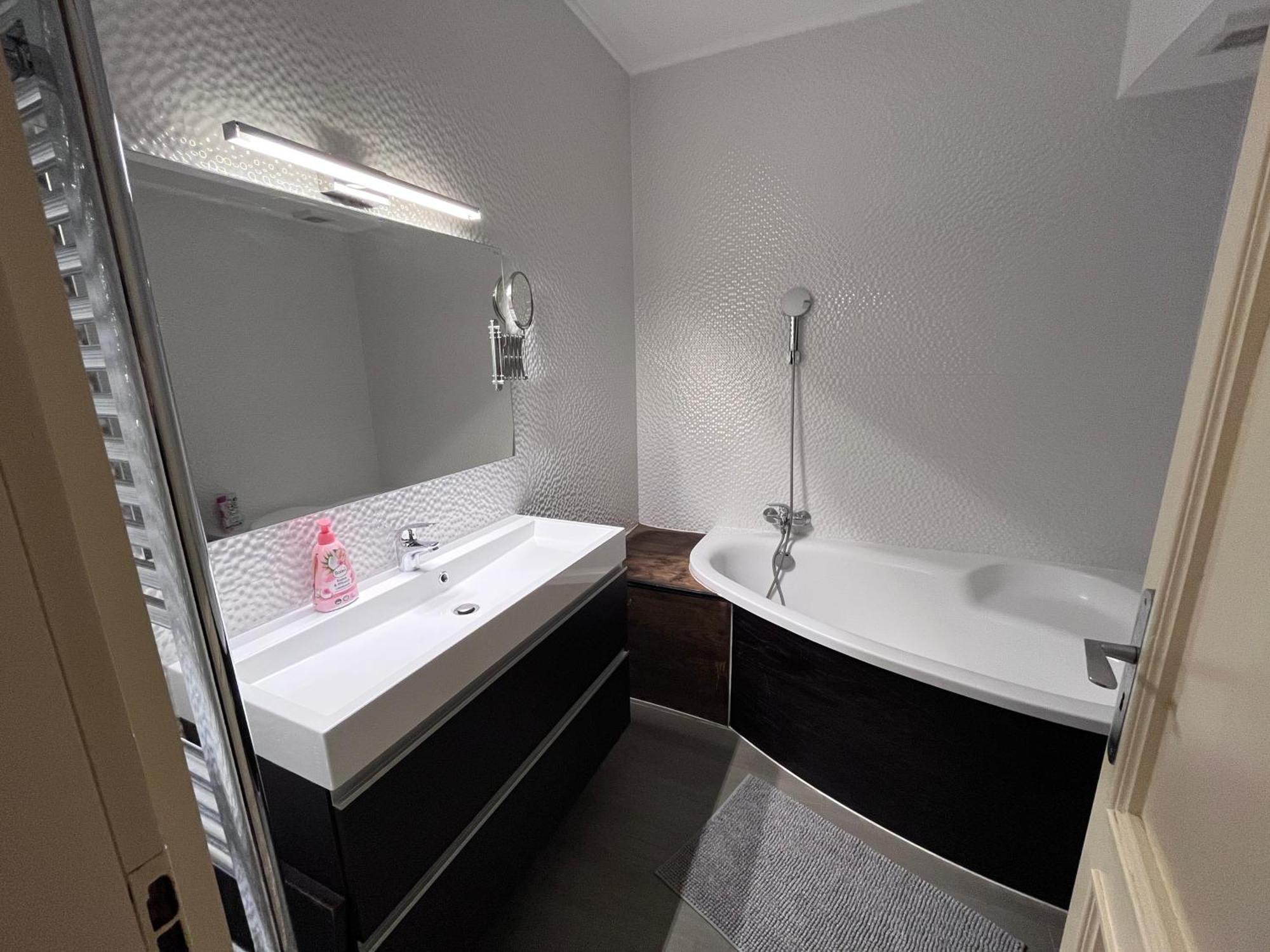 City Lux Apartman Nyiregyhaza Exterior photo